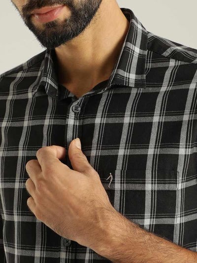 Indian Terrain Men's Slim Fit Full Sleeve Checkered Black Shirt
